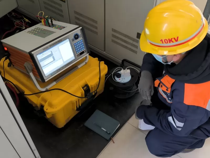 Solution de test de protection secondaire de sous-station de traction-Vérification efficace de la protection de relais